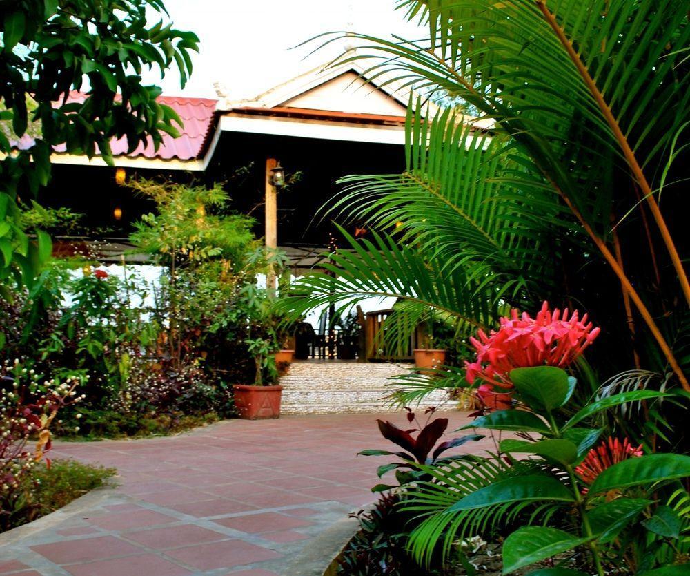 The River Lodge Kampot Exterior foto